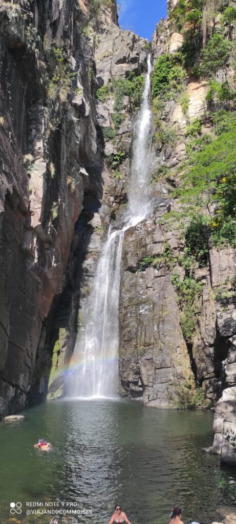 Imagem mostra Cachoeira Véu da Noiva na Serra do Cipó, uma das cachoeiras mais próximas de BH.